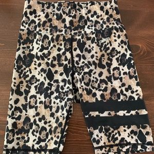 STRONGER Biker Shorts